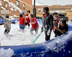 Small Foam Party (Commercial)